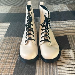 Time and tru white combat boots size 11